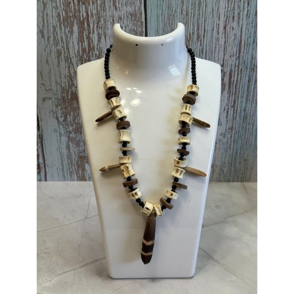 Southwestern Fish Bone Vertebrae Beaded tTribal Necklace - Picture 2 of 9